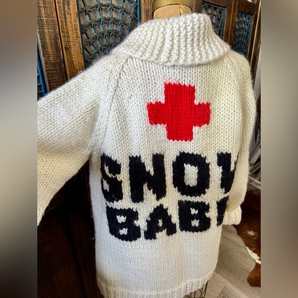 GOGO Snow Babe Cardigan Sweater - Picture 2 of 12